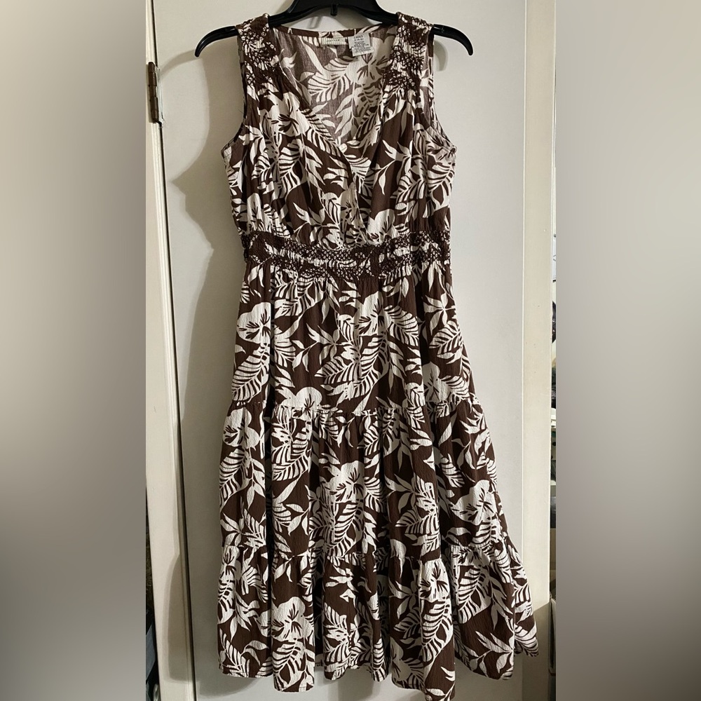 White Stag Brown and White Leaf-Print Midi Dress